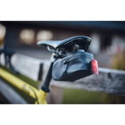 Fidlock PUSH SADDLE BAG 600 + SADDLE BASE - Satteltasche -Outdoor Produkten Geschäft 5637887193 h push saddle bag 600 saddle base fidlock 24