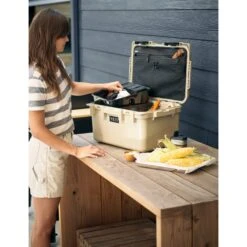 Yeti Coolers LOADOUT 30 GO BOX - Ausrüstungsbox -Outdoor Produkten Geschäft 5638037874 l loadout 30 go box yeti coolers 24