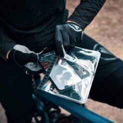 Fidlock VACUUM UNI PHONE CASE M - Smartphone-Halterung -Outdoor Produkten Geschäft 5638039344 m vacuum uni phone case m fidlock 24